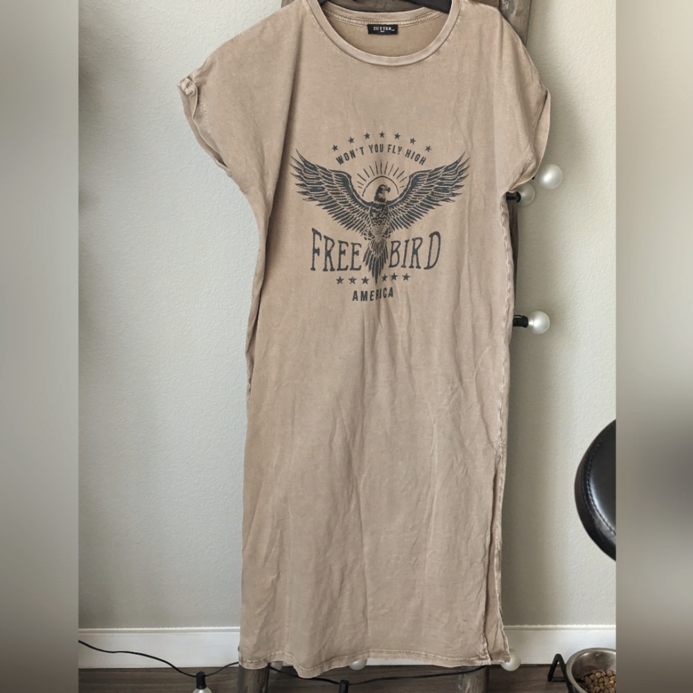Three Bird Nest Maxi T-shirt dress size small *new*